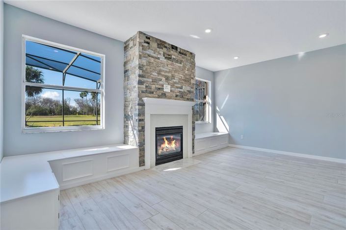 Image No.20-4 Bed House for sale