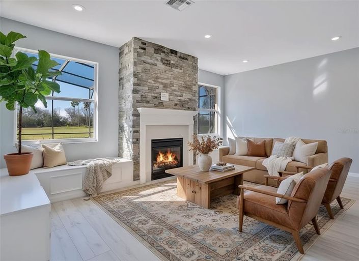 Image No.21-4 Bed House for sale