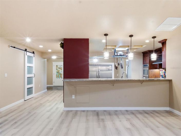 Image No.17-4 Bed House for sale