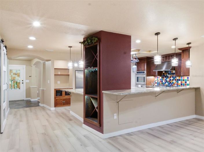 Image No.18-4 Bed House for sale