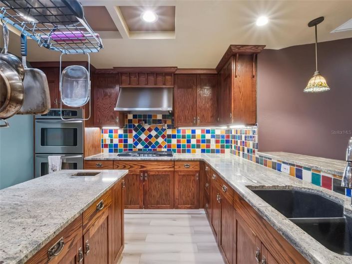 Image No.21-4 Bed House for sale