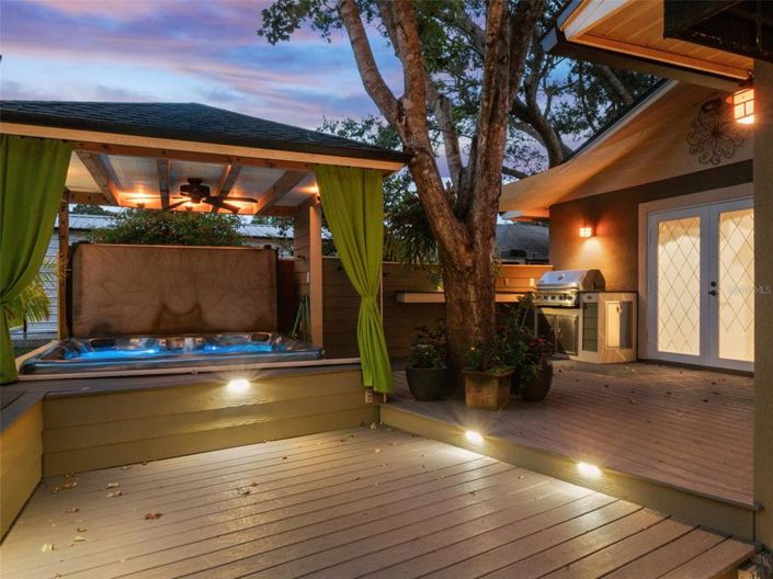 Image No.3-4 Bed House for sale