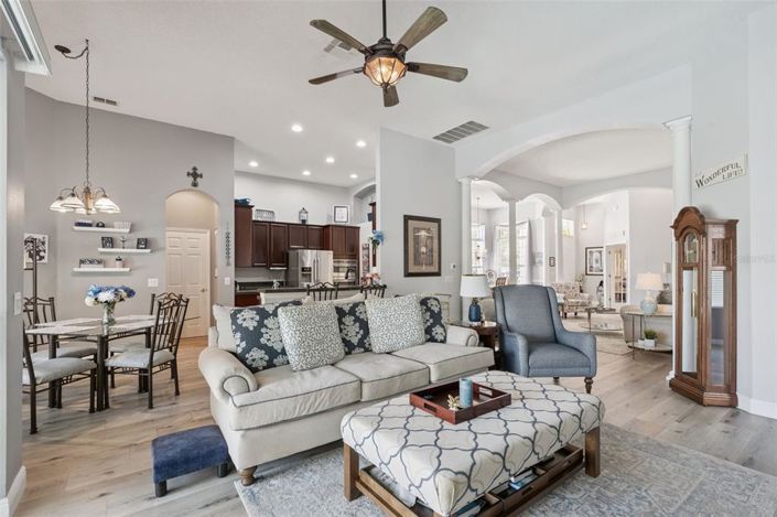 Image No.17-4 Bed House for sale