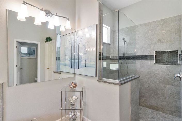 Image No.26-4 Bed House for sale