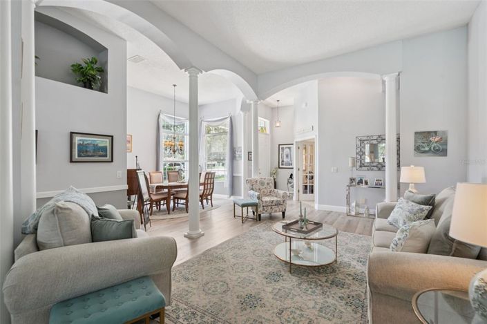 Image No.28-4 Bed House for sale