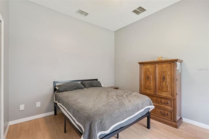 Image No.29-4 Bed House for sale