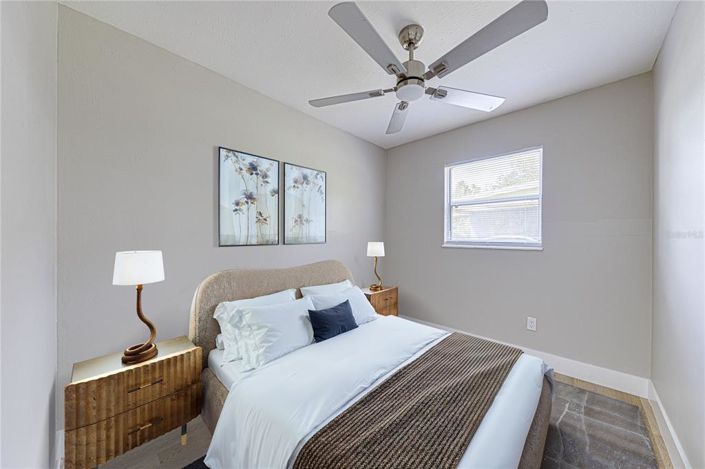 Image No.10-3 Bed House for sale