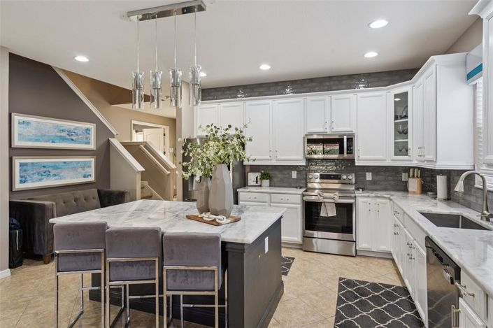 Image No.12-5 Bed House for sale