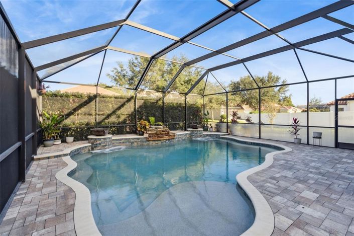 Image No.3-5 Bed House for sale