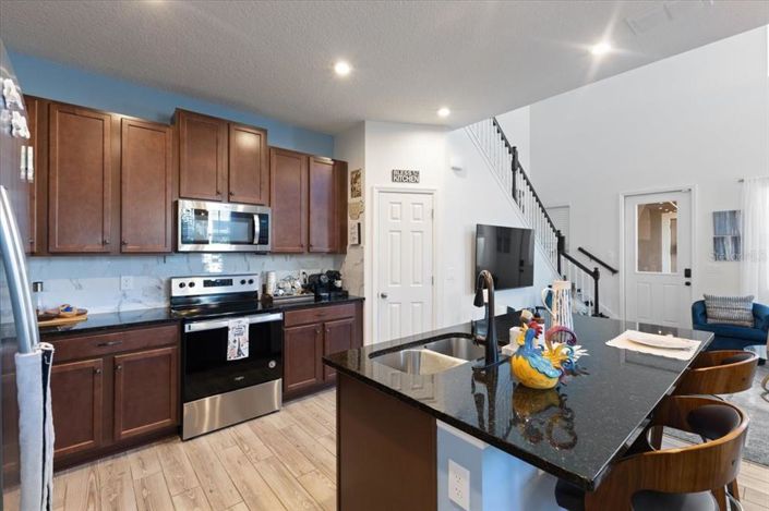 Image No.15-3 Bed Townhouse for sale