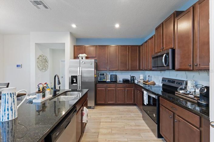 Image No.16-3 Bed Townhouse for sale