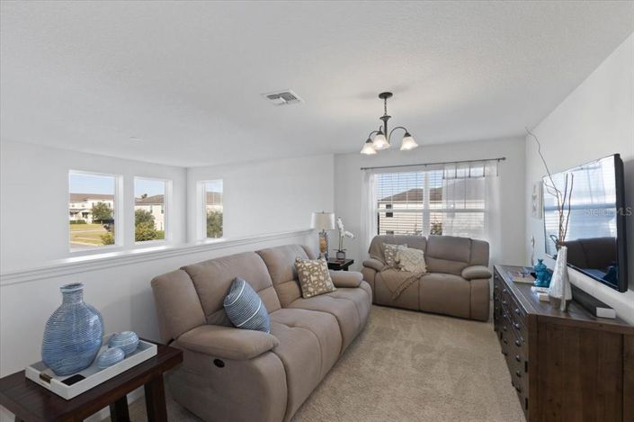 Image No.21-3 Bed Townhouse for sale