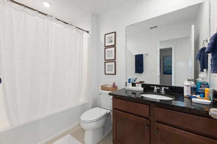 Image No.22-3 Bed Townhouse for sale