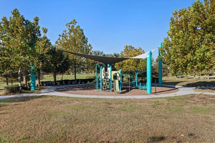 Image No.31-3 Bed Townhouse for sale