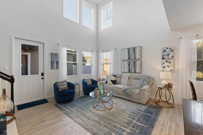 Image No.9-3 Bed Townhouse for sale