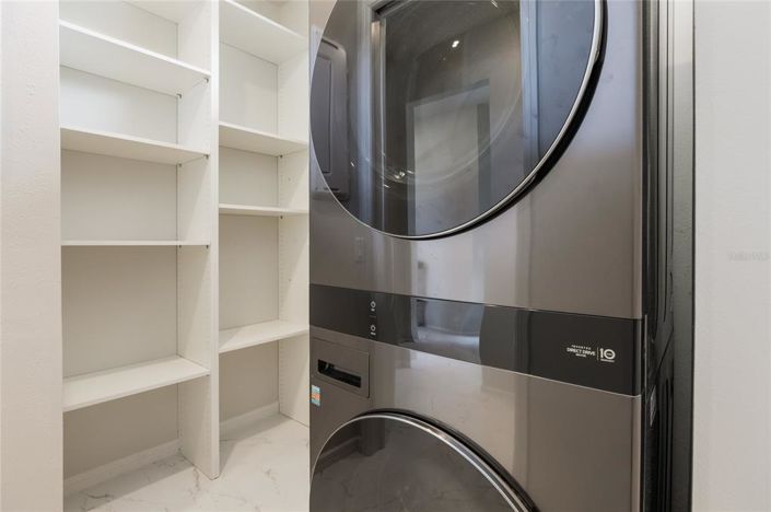 Image No.20-2 Bed Villa for sale