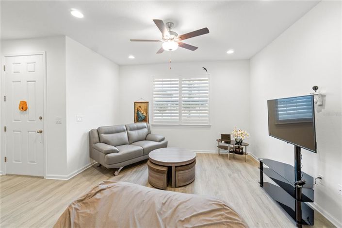 Image No.16-4 Bed House for sale