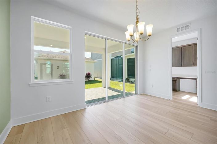 Image No.15-3 Bed House for sale