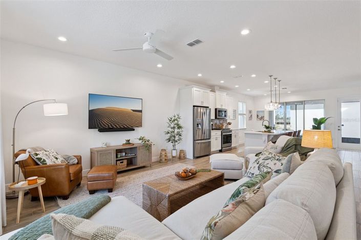 Image No.11-3 Bed House for sale