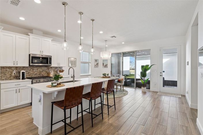 Image No.17-3 Bed House for sale