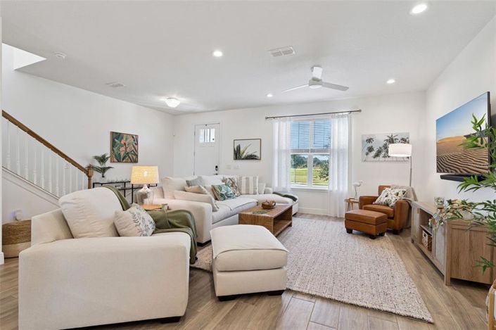 Image No.8-3 Bed House for sale