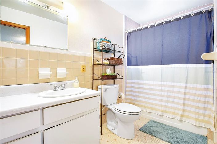 Image No.20-4 Bed House for sale