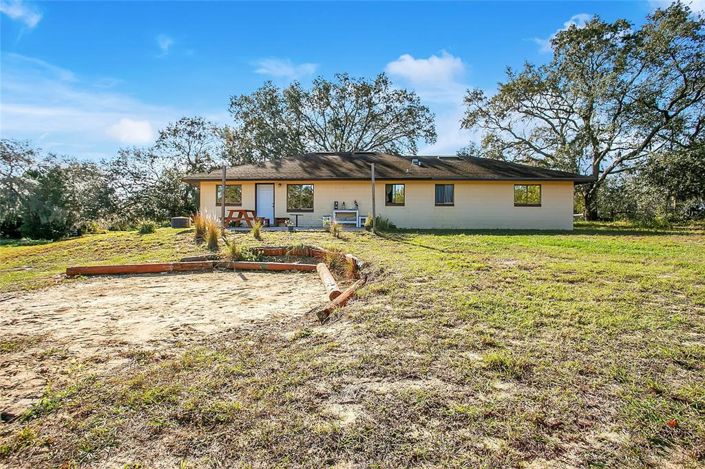 Image No.9-4 Bed House for sale