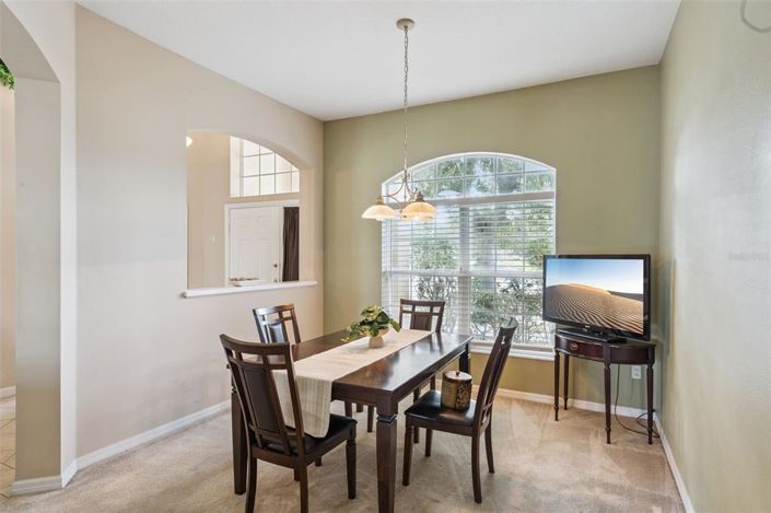 Image No.8-4 Bed House for sale