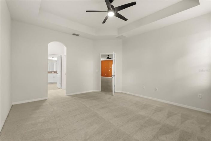 Image No.22-4 Bed House for sale