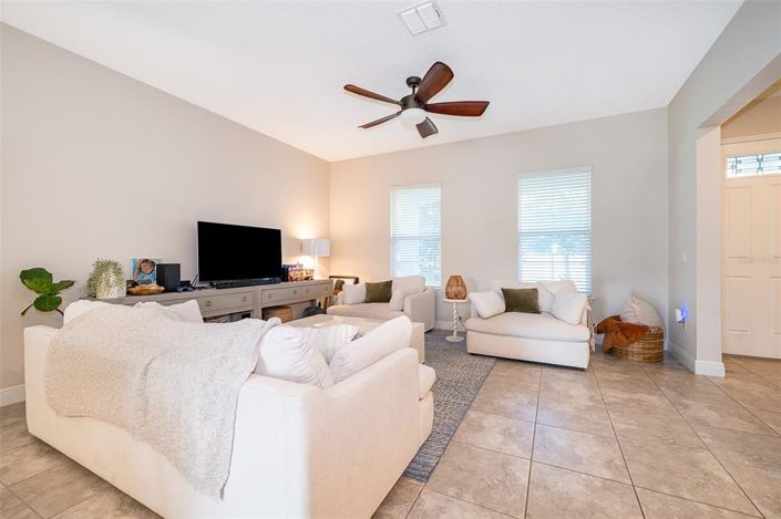 Image No.7-3 Bed House for sale