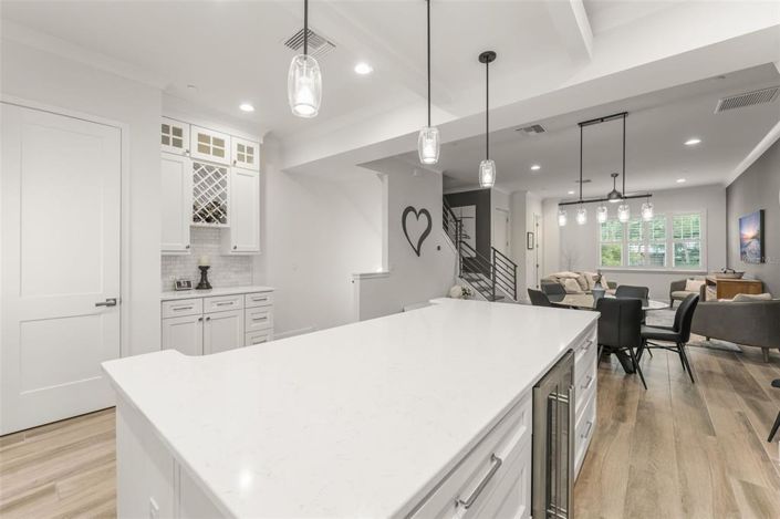 Image No.17-3 Bed Townhouse for sale