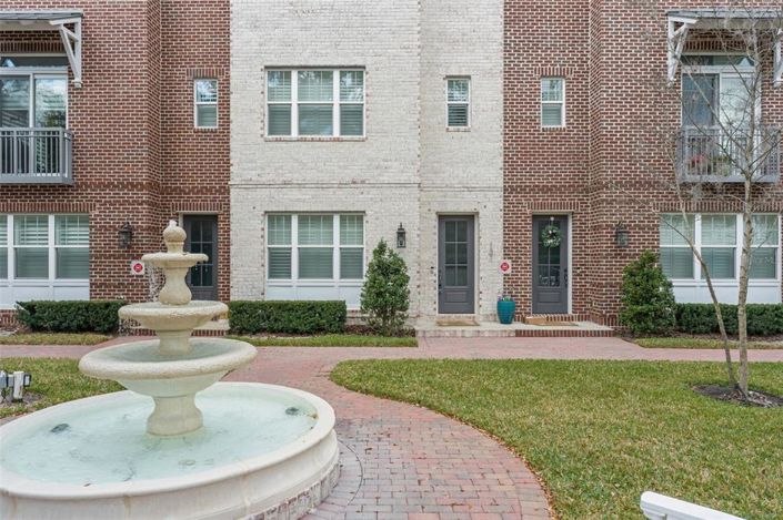 Image No.2-3 Bed Townhouse for sale