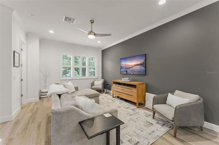 Image No.21-3 Bed Townhouse for sale