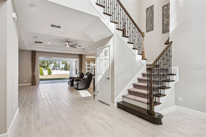 Image No.19-5 Bed House for sale