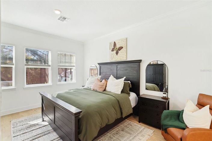 Image No.13-4 Bed House for sale