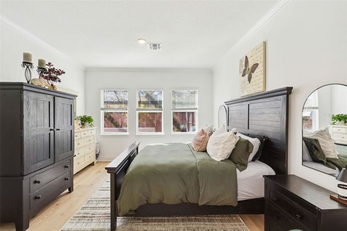 Image No.14-4 Bed House for sale