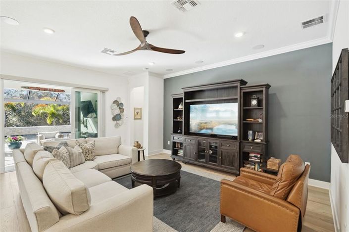 Image No.7-4 Bed House for sale