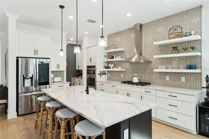 Image No.9-4 Bed House for sale