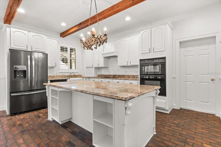 Image No.11-4 Bed House for sale