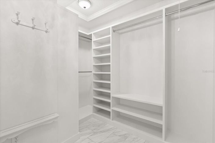 Image No.28-4 Bed House for sale