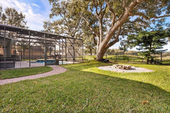 Image No.35-4 Bed House for sale