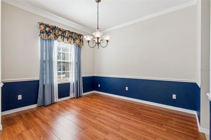 Image No.16-4 Bed House for sale