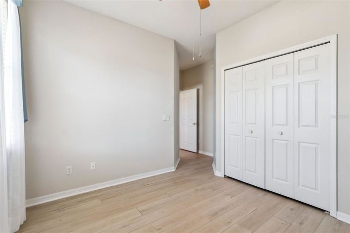 Image No.25-4 Bed House for sale