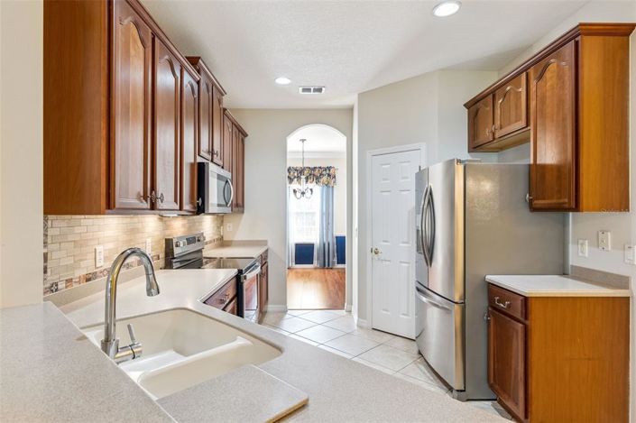 Image No.6-4 Bed House for sale