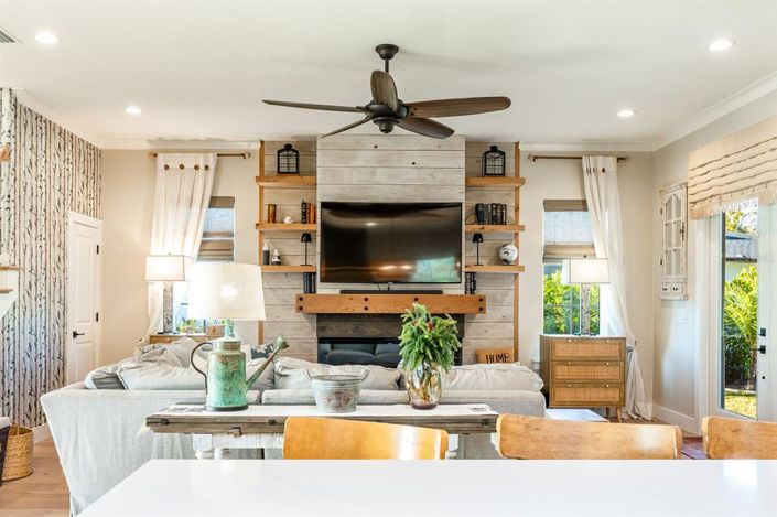 Image No.10-5 Bed House for sale