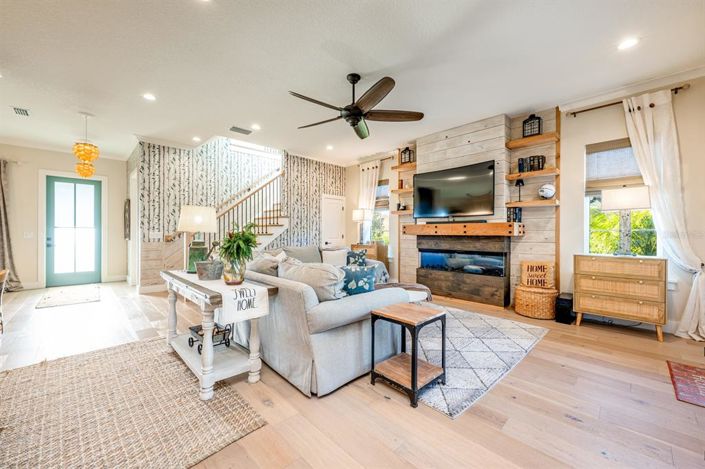 Image No.12-5 Bed House for sale