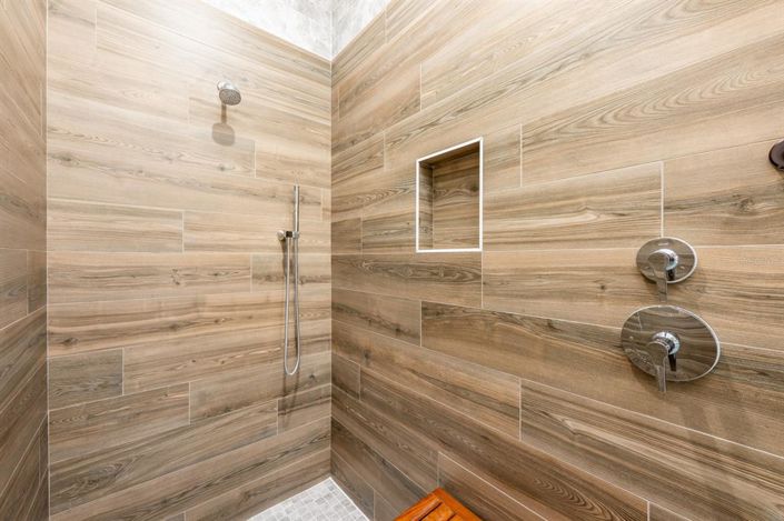 Image No.21-5 Bed House for sale