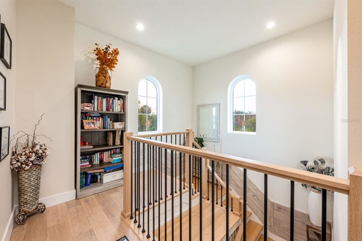 Image No.24-5 Bed House for sale