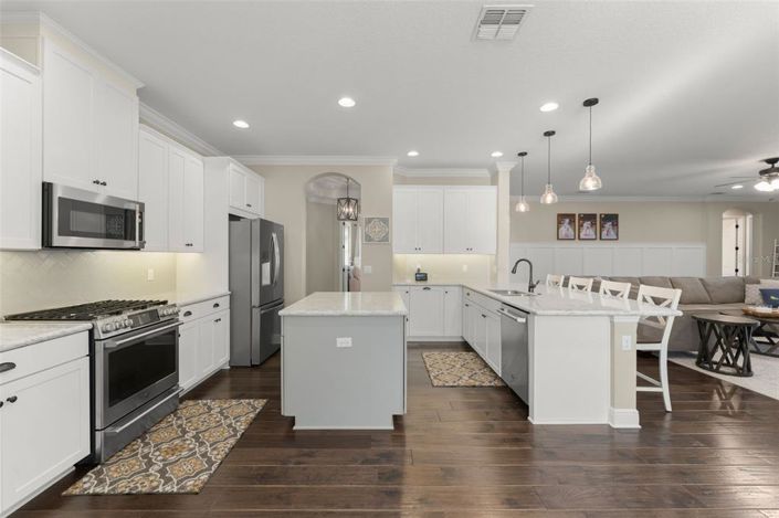 Image No.18-4 Bed House for sale