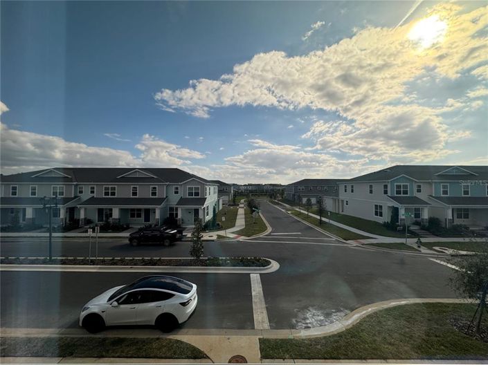 Image No.35-4 Bed Townhouse for sale